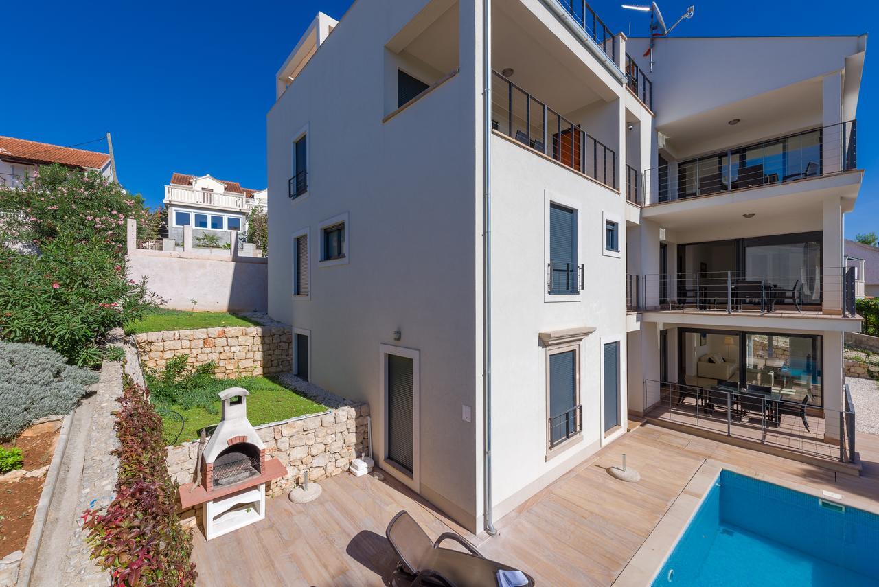 Villa Old Mill ميلنا المظهر الخارجي الصورة